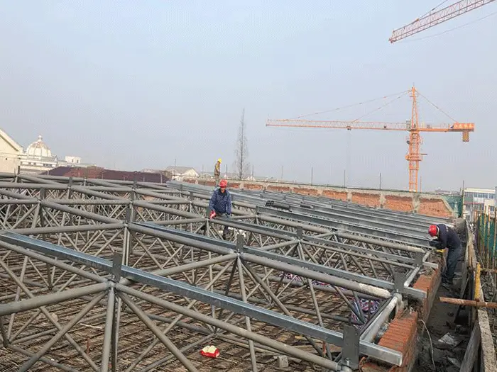 多跨厂房网架承建,多跨连续屋面大跨度钢结构网架 网架制作厂家的选择方法